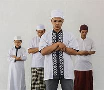 Mimpi Sholat Sendiri